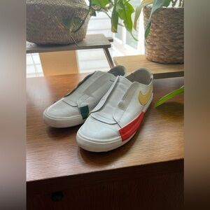 Nike women’s slip ons